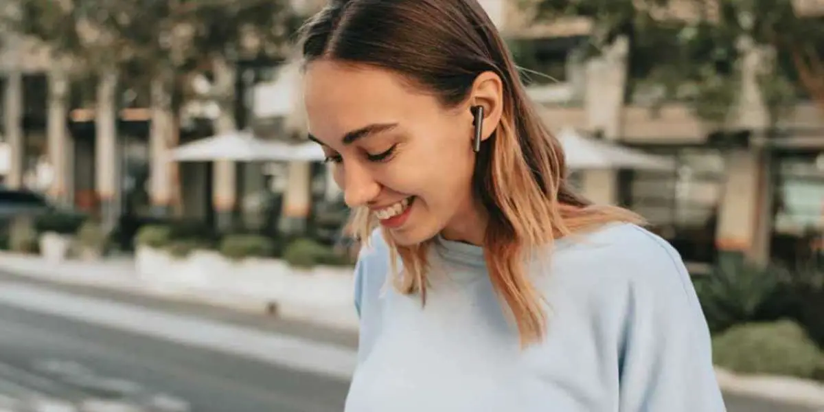 Wireless Noise Cancelling Earbuds: Revolutionizing Your Auditory Experience