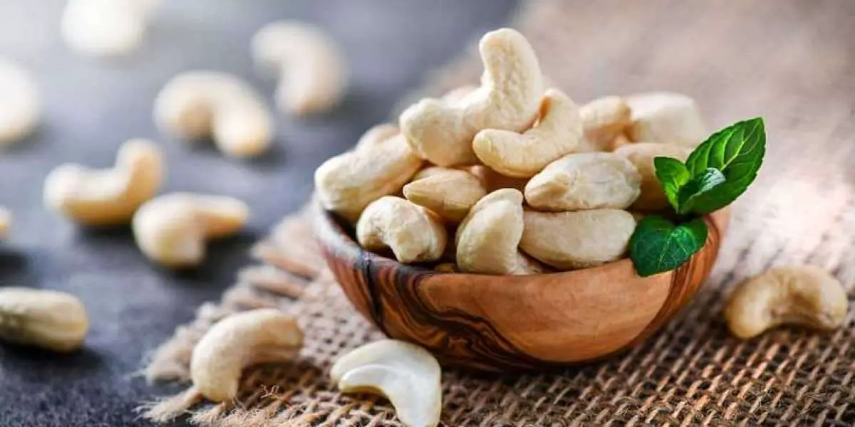 Benefits of Cashews for Weight Management
