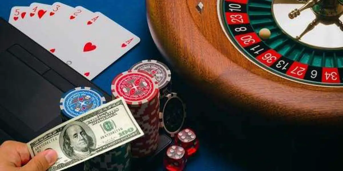 Comparing Strategies: Online Poker and Online Baccarat Games