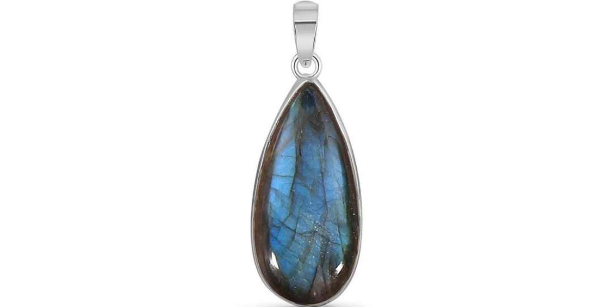 Unveiling the Mystique of Labradorite jewelry: Meaning, Benefits, and Vibrant Properties